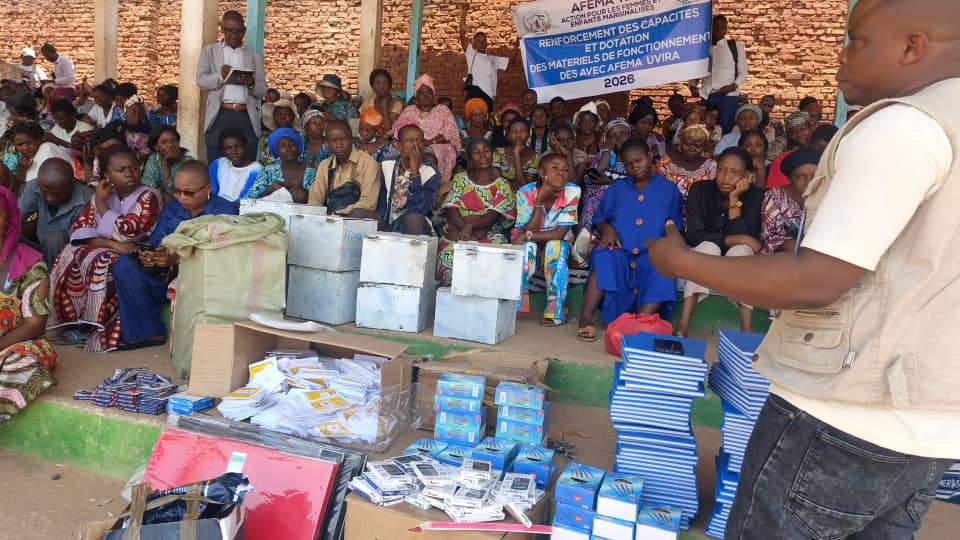 11 Septembre 2026, AFEMA a distribué du matériel de fonctionnement à des coopératives de micro-crédit à Uvira